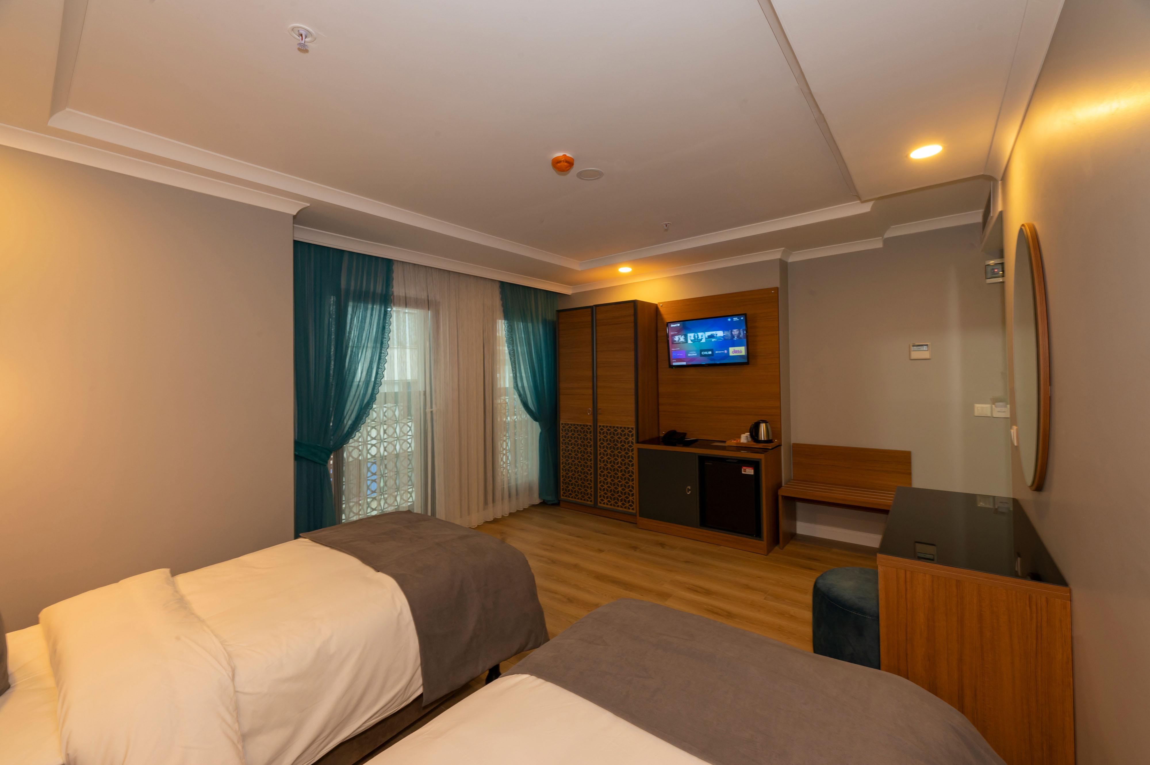 New Emin Hotel Истанбул Екстериор снимка
