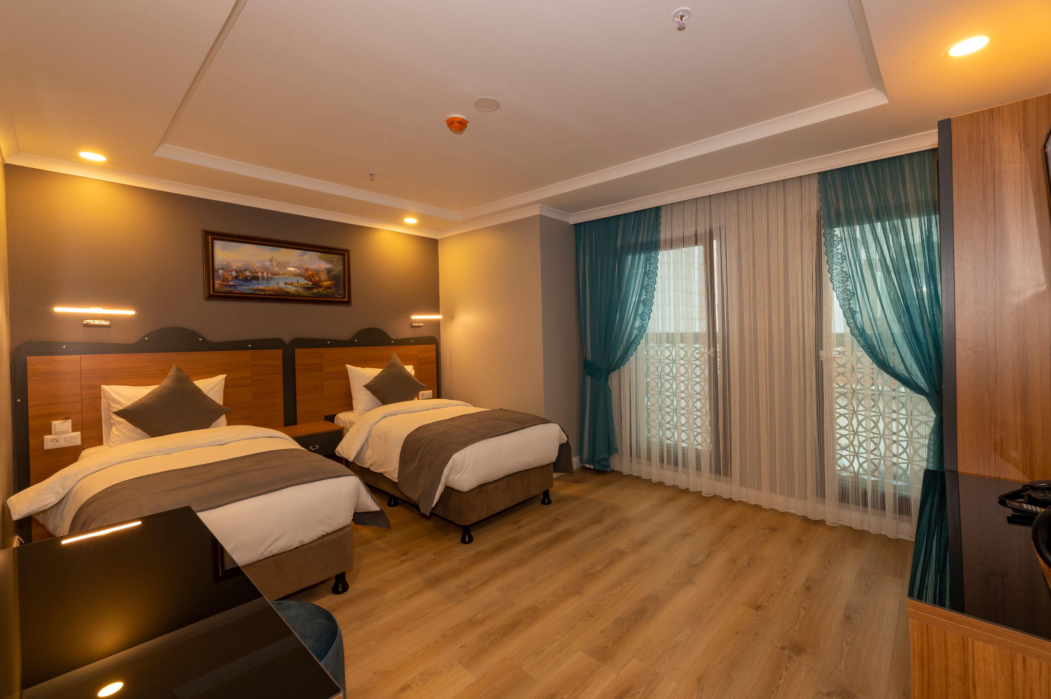 New Emin Hotel Истанбул Екстериор снимка