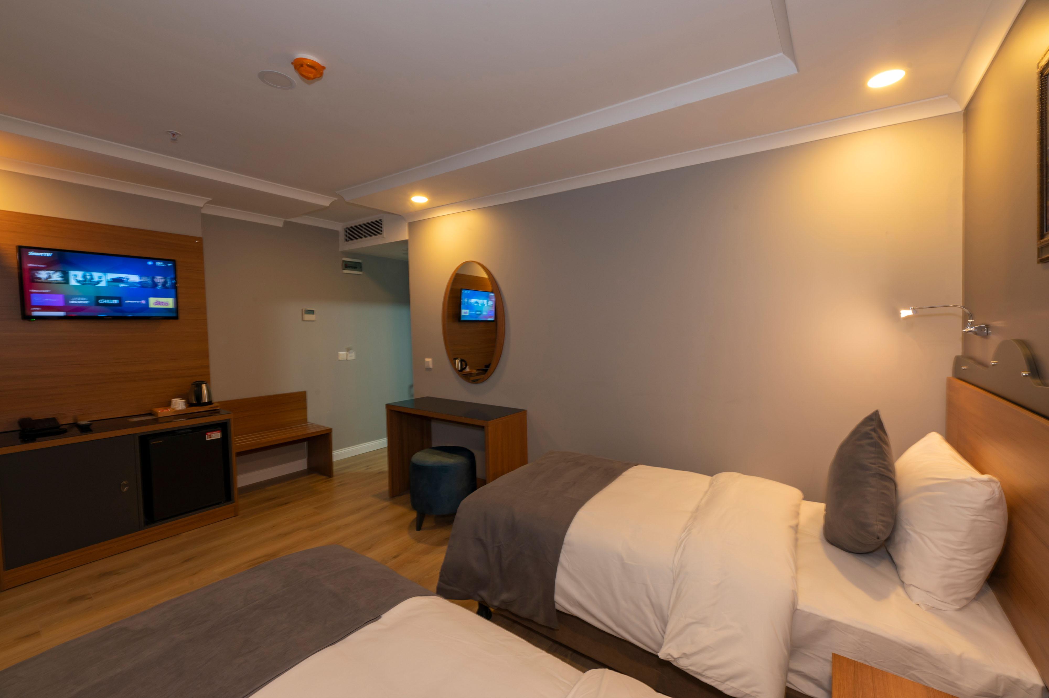 New Emin Hotel Истанбул Екстериор снимка