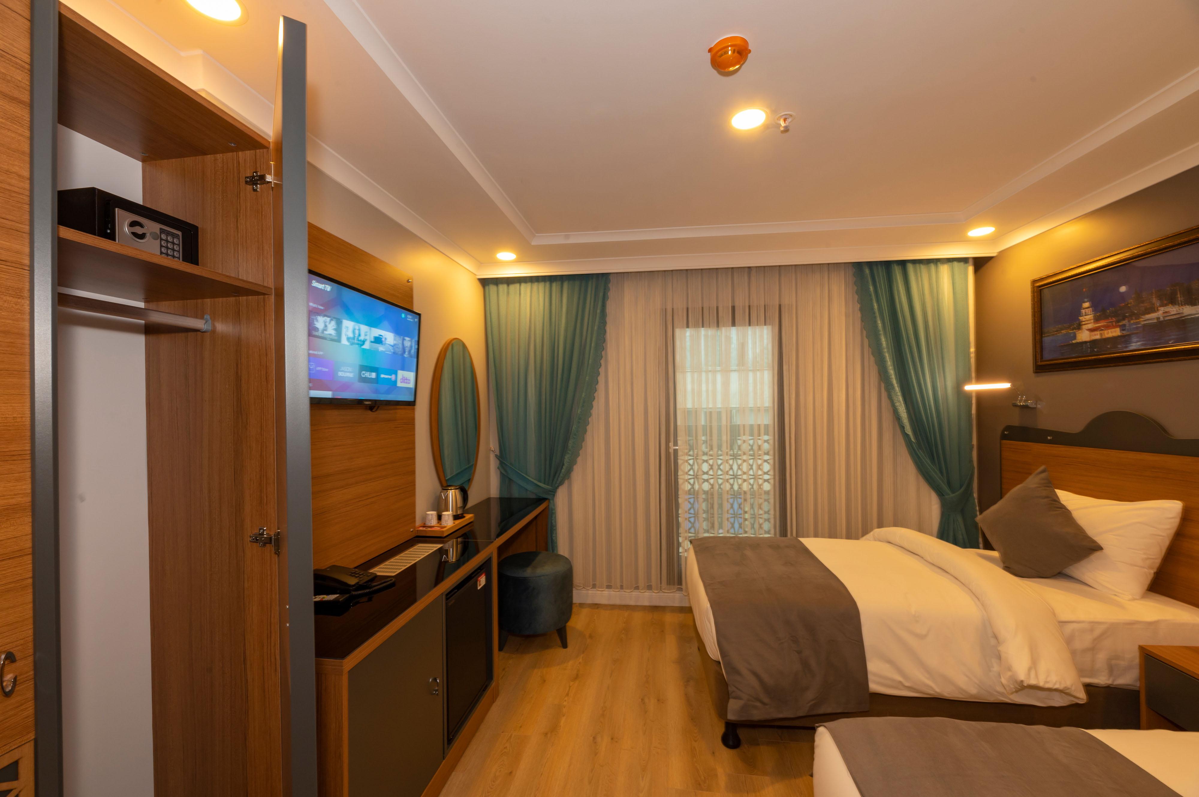 New Emin Hotel Истанбул Екстериор снимка