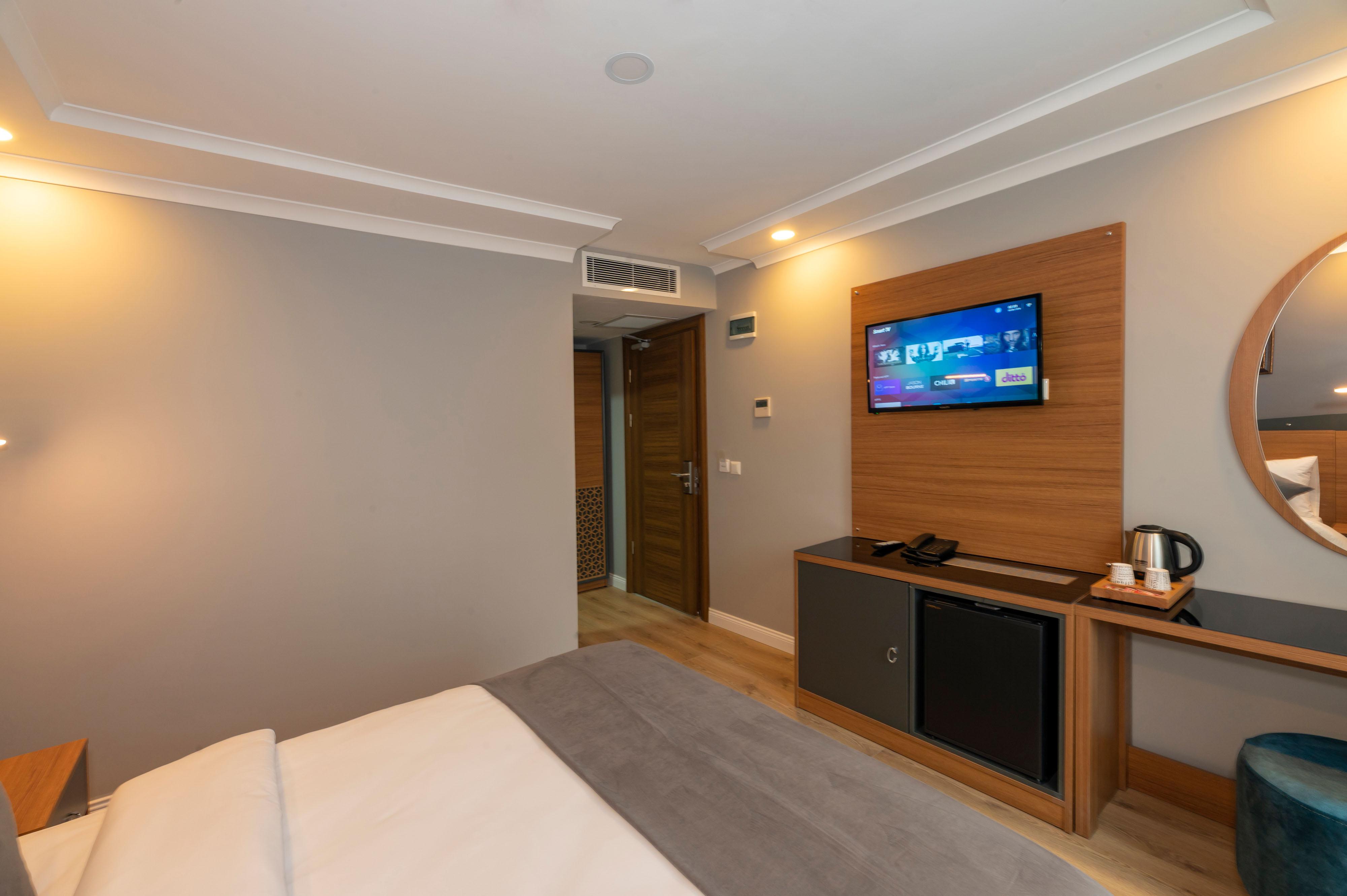 New Emin Hotel Истанбул Екстериор снимка