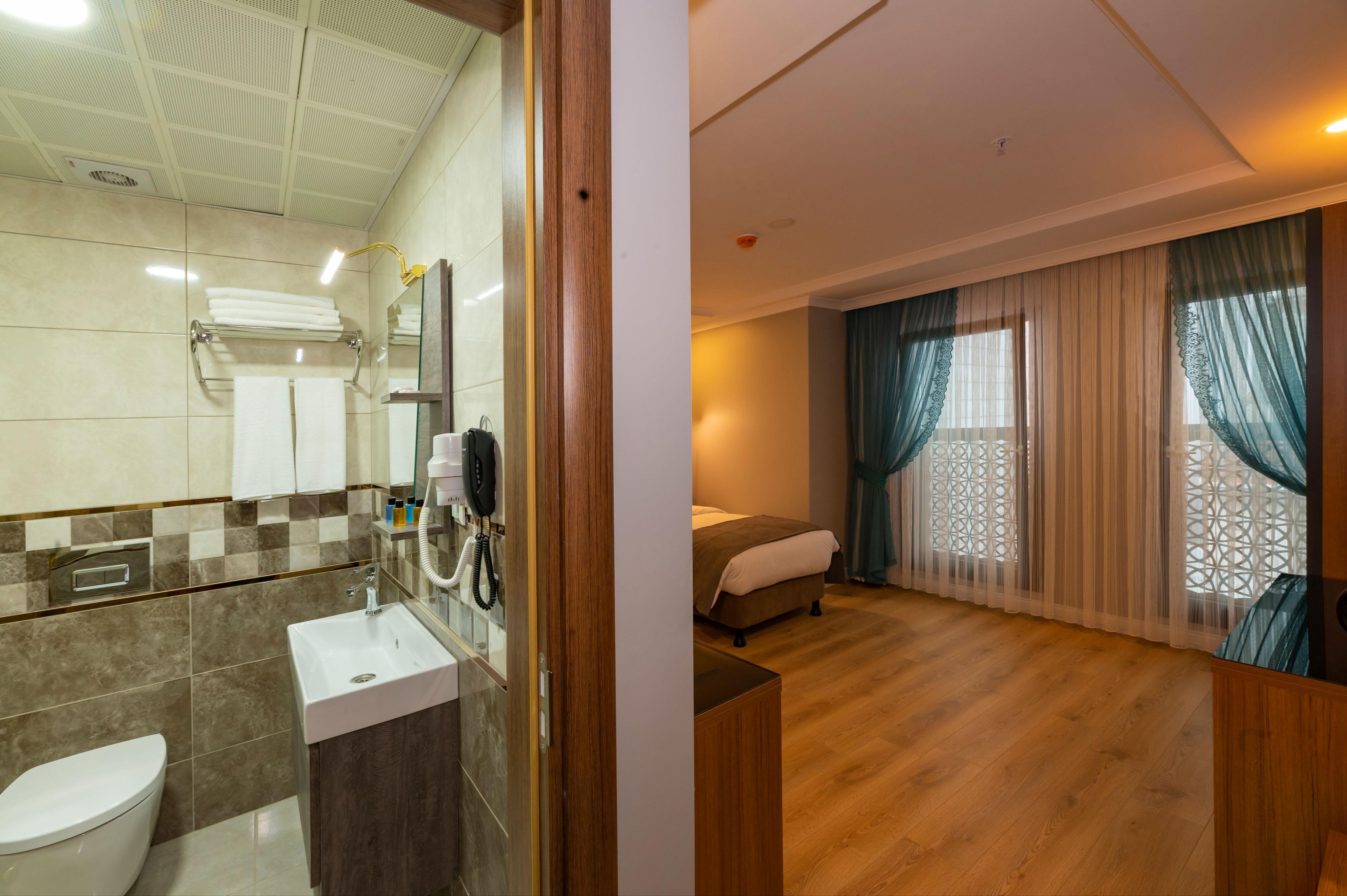 New Emin Hotel Истанбул Екстериор снимка